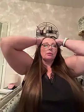 BuxomKitty_BBW webcam