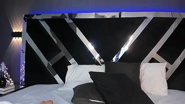 AllanaOrtiz__ webcam