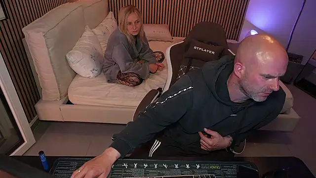 Ella_Mysterie webcam