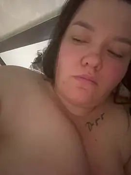 SunnyLeila2101 webcam