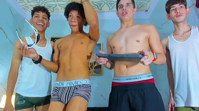 spicy_guys - Spicy_guys's free webcam - UK Sex Cams