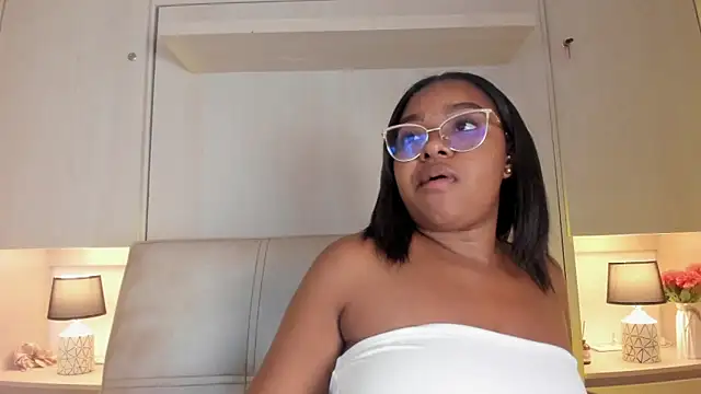 tamaraa_smiith webcam