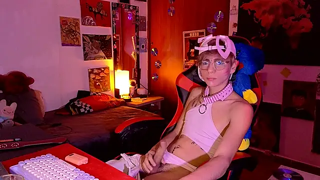 the_princeRed webcam