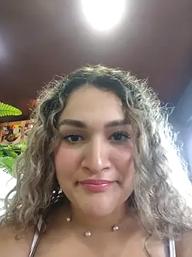 Sara_smiiith211 webcam