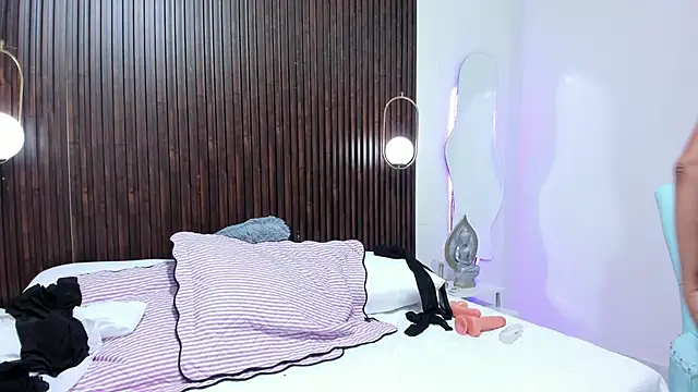 RoxxanneMooree webcam