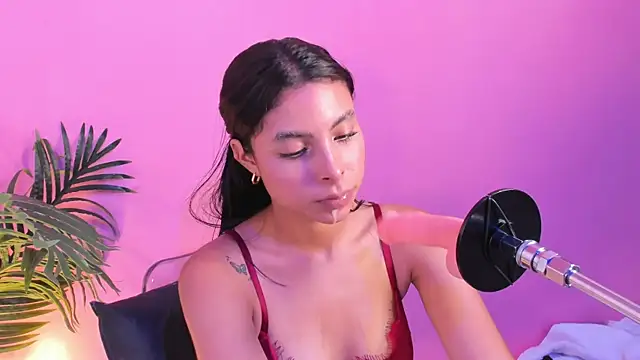 lia_owenss - Lia_owenss's free webcam - UK Sex Cams