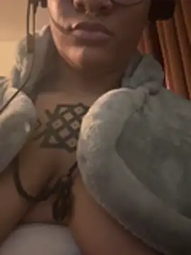 nickytheehawtie webcam