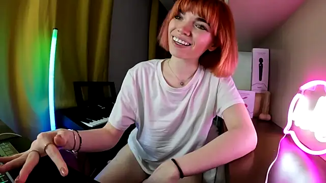 olivka-flower - Olivka-flower's free webcam - UK Sex Cams