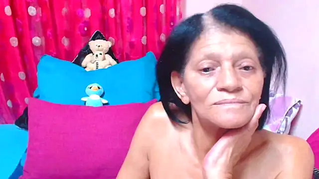 sluttyroxy - SLUTTYROXY's free webcam - UK Sex Cams