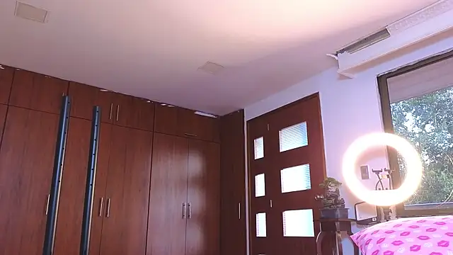 tatiana_big_ass_boobs webcam