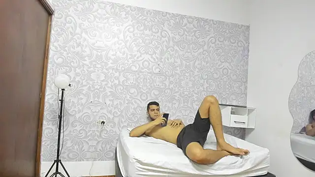 HarperAndMason Live Webcam on Stripchat