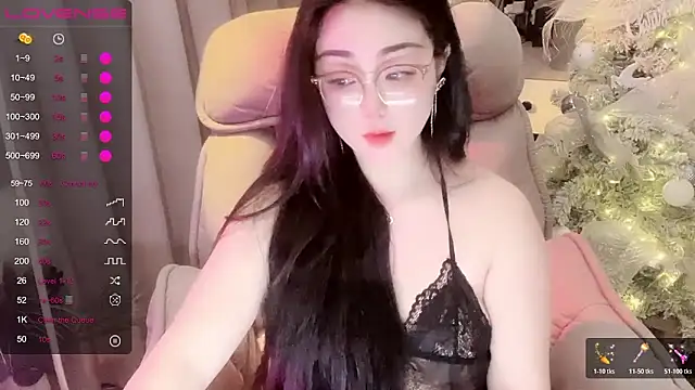 Monica-666888- webcam