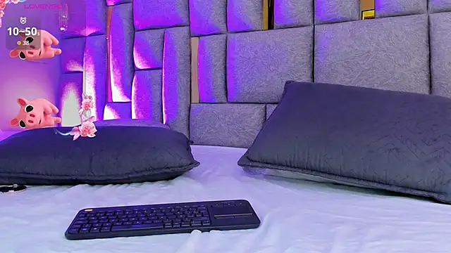 camilaa_smith_ webcam