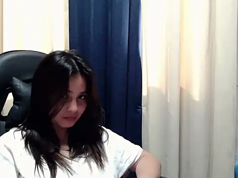 _bellatrixy_ - _Bellatrixy_'s free webcam - UK Sex Cams