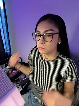 bonny_eva - Bonny_Eva's free webcam - UK Sex Cams