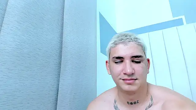 sebas_and_vanessa webcam