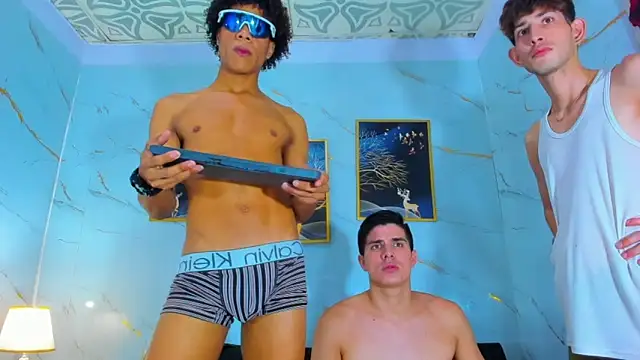 Spicy_guys webcam