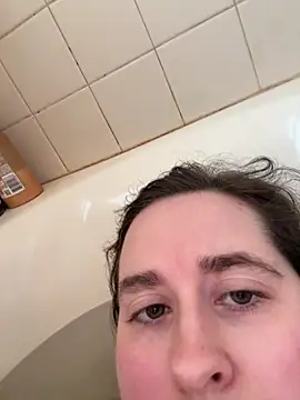 Luce127 live sex cam