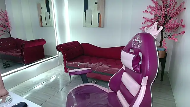 Emily_andrews webcam