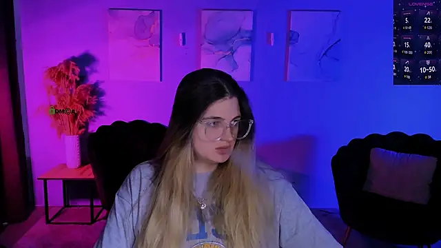 gloria_bubble webcam