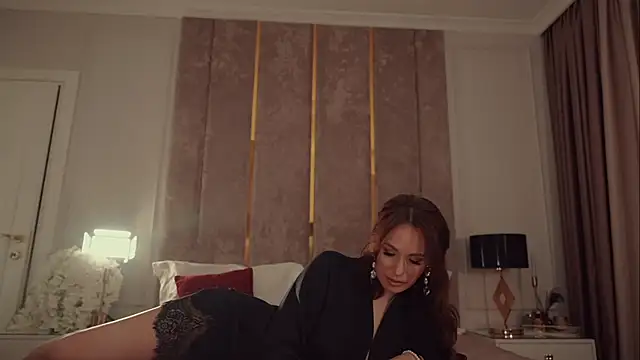 MilaDYstarlight webcam