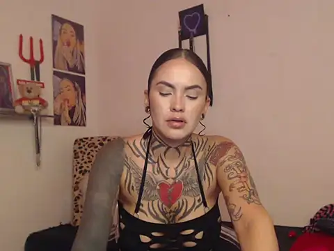 perola__may - Perola__May's free webcam - UK Sex Cams