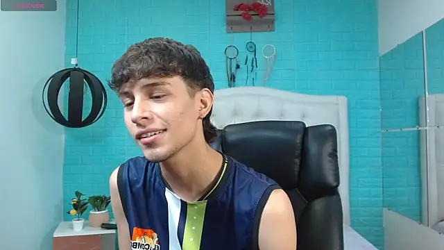 draxblade09 (M twink) - leave me in boxers and show