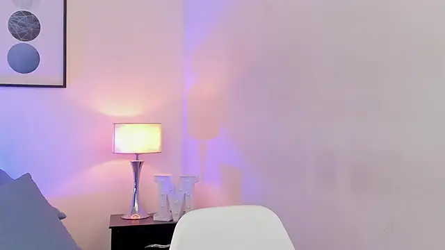 emmabridgerton - Emmabridgerton's free webcam - UK Sex Cams