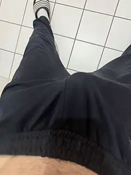 Hornybigdicksxd live sex cam