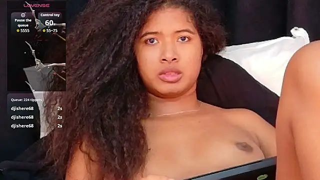 shyblacksweetiee webcam