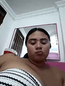 sexy-latin10 webcam