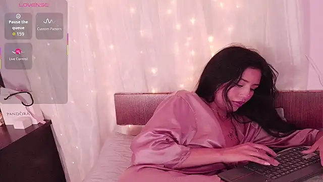 Miss_Charlottet webcam