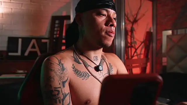 AlphaMasterXxx webcam