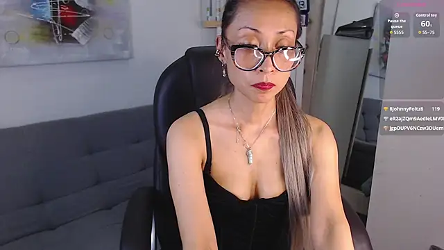 alexia_james_ webcam