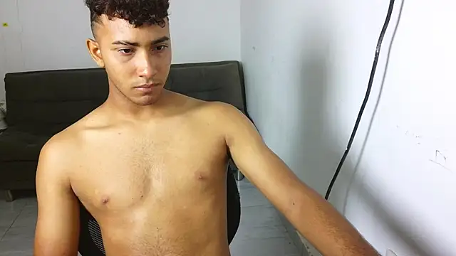 naugthy_boy88 webcam