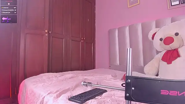 nikkita_dragon_ webcam