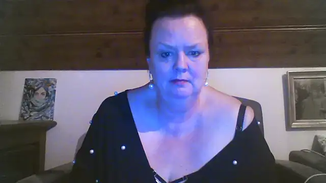 TiffanyMature webcam