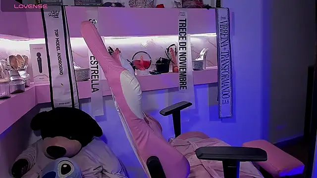 CherrySeraphine1 webcam