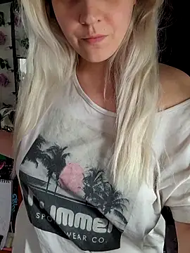 ScarletCallings_420 webcam