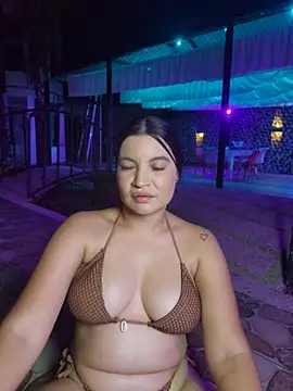 Pretty_Julieta webcam