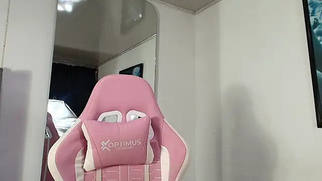 GraceWallace_ webcam