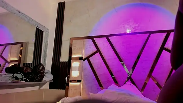 Athenea_Mills webcam