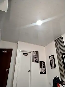 Natasha_miilf webcam