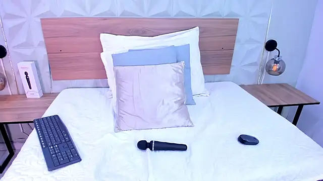 Stacey_white_ webcam