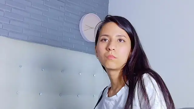 Skinny_hottie18 webcam