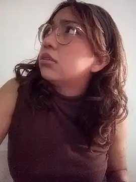 Webcam Model (criscrispdv) is live