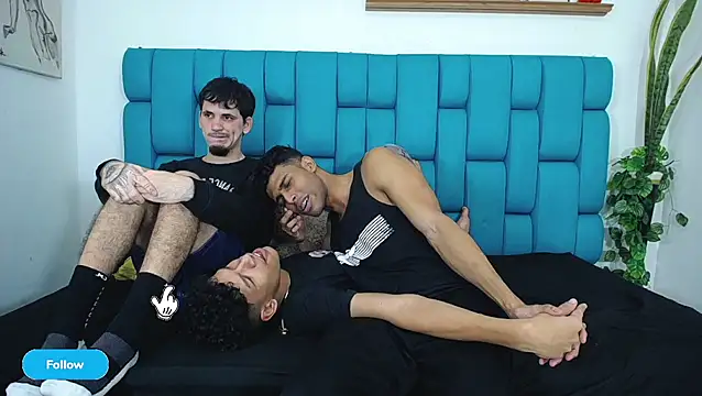 Interracial_Snow_Bunny webcam