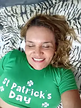 charlotte_milf30 webcam