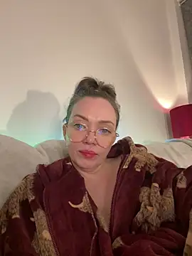 FemDom_RubyKnightXXO webcam