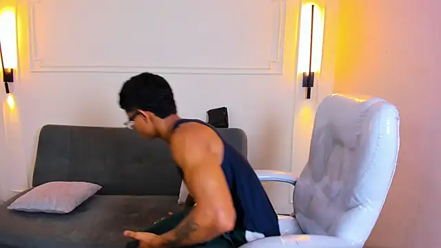 Paradise_boy_s webcam